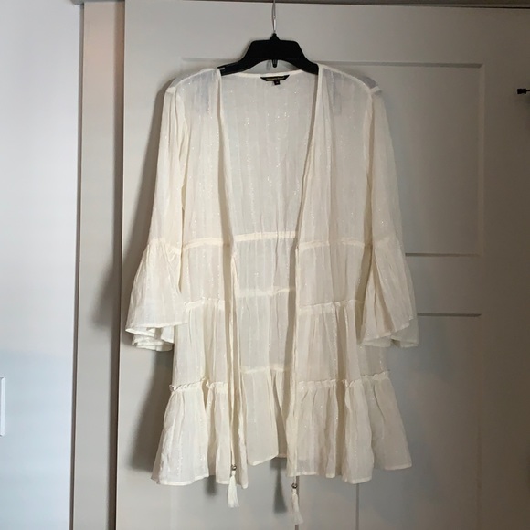 Cover up blouse - Picture 2 of 3